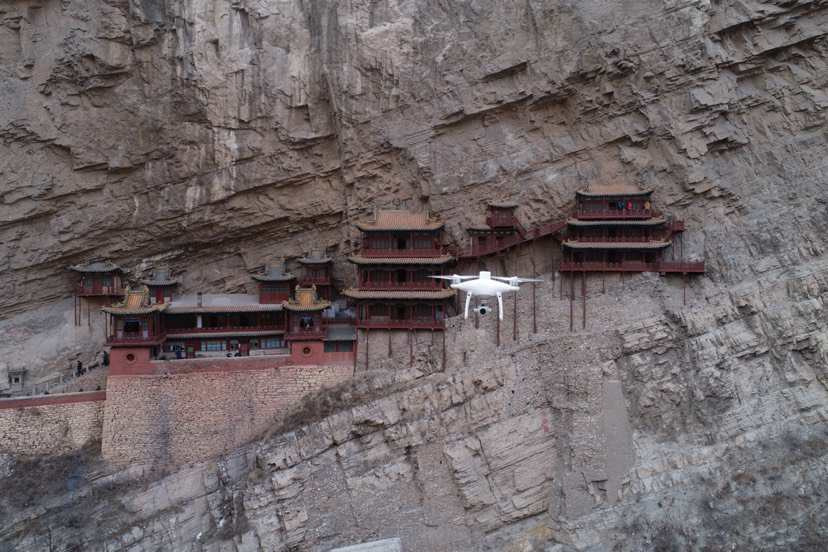 大疆与武大携手,“重建”悬空寺