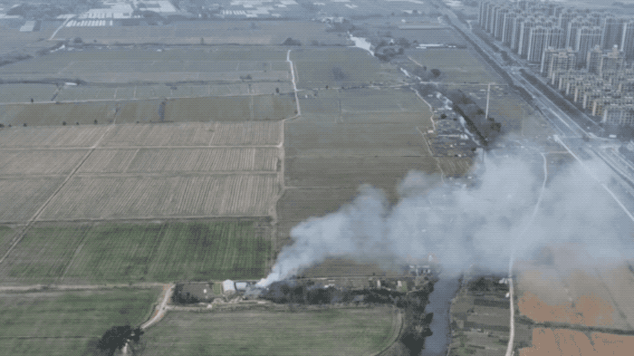 无人机高空定位秸秆焚烧